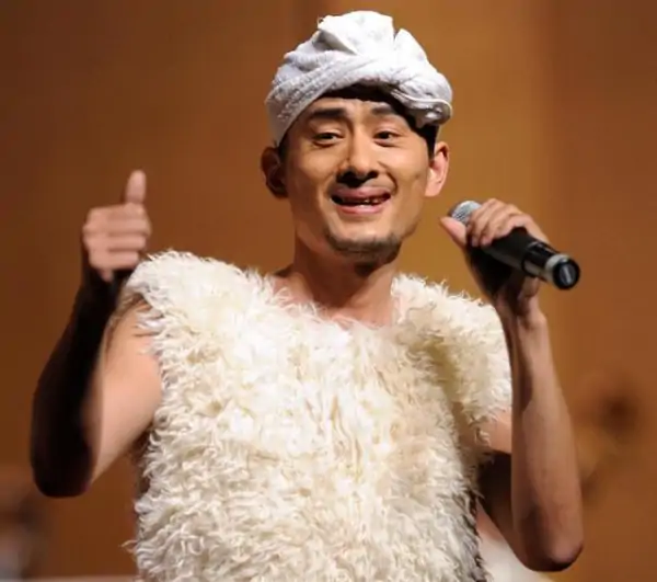 通过《星光大道》一夜成名的草根歌手阿宝,为什么突然就销声匿迹了? 通过《星光大道》一夜成名的草根歌手阿宝,为什么突然就销声匿迹了?