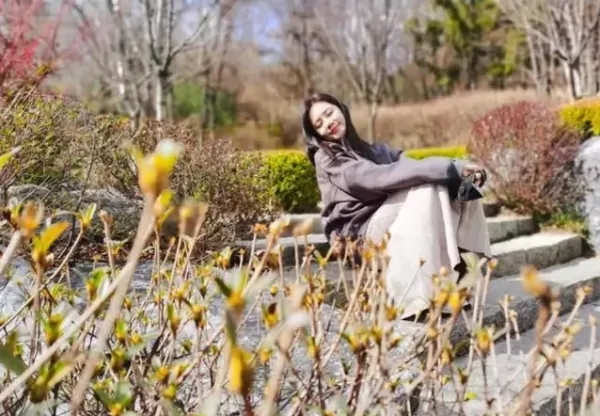 秋瓷炫跪求嫁于晓光,父母不出席婚礼,自言:愿做中国好媳妇,今近况如何? 秋瓷炫跪求嫁于晓光,父母不出席婚礼,自言:愿做中国好媳妇,今近况如何?